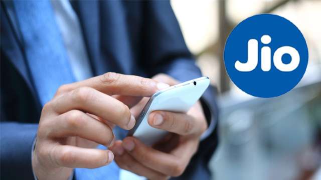 Jio adds 4.7 million mobile users in April - Update News 360 | English News  Online | Live News | Breaking News Online | Latest Update News