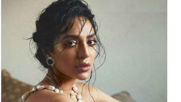 sobhitadhulipala updatenews360