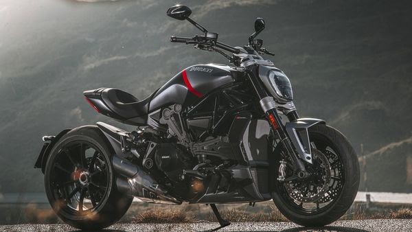 Ducati rides in 2021 XDiavel in India at ₹18 lakh