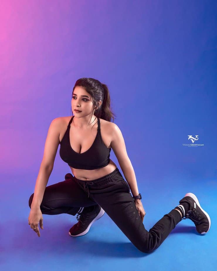 sakshi agarwal - updatenews360