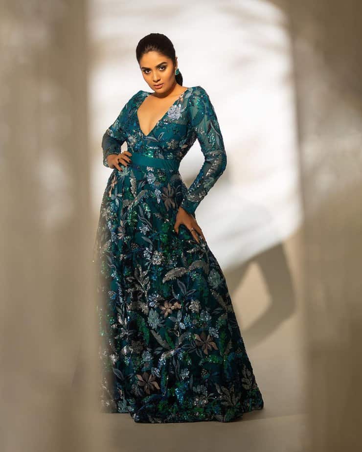 sreemukhi - updatenews360