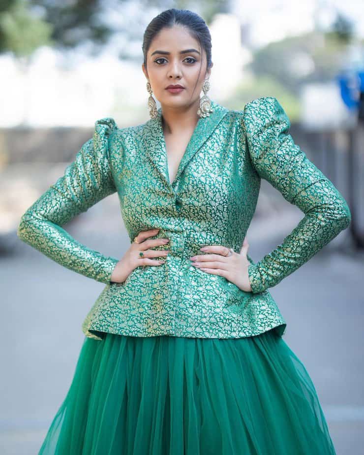 sreemukhi - updatenews360