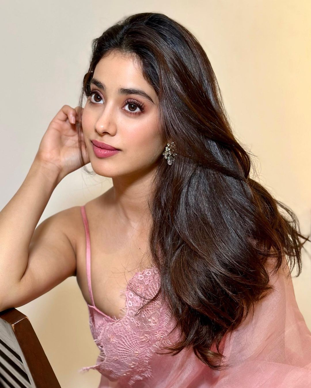 janhvi kapoor-updatenews360