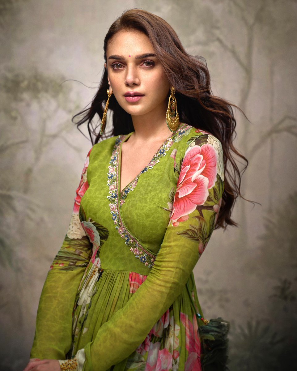 aditi rao hydari -updatenews360 2