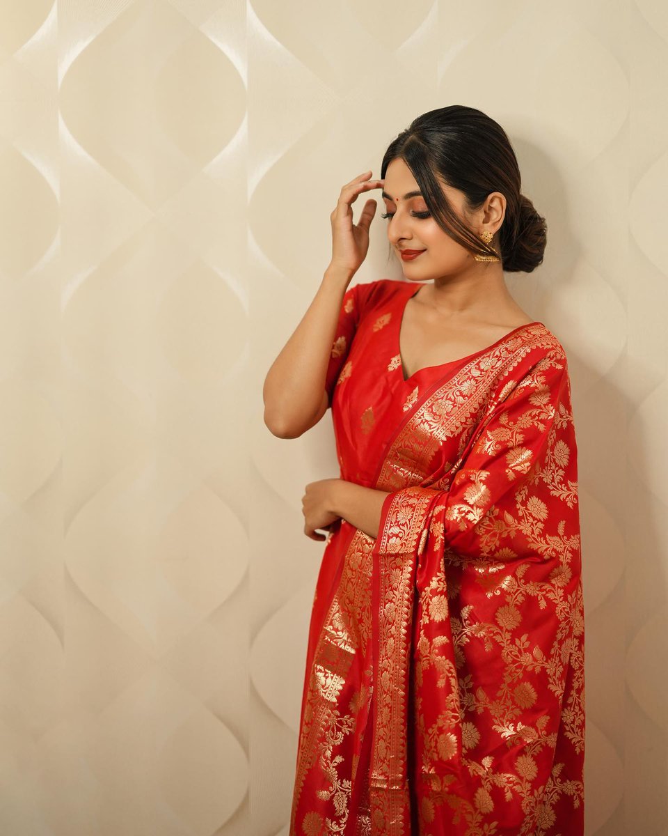 Esther Anil-updatenews360