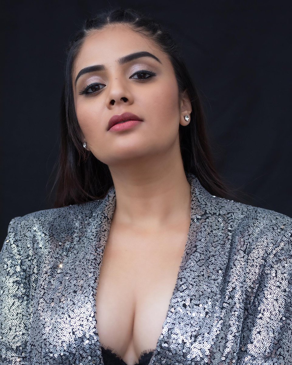 sreemukhi - updatenews360