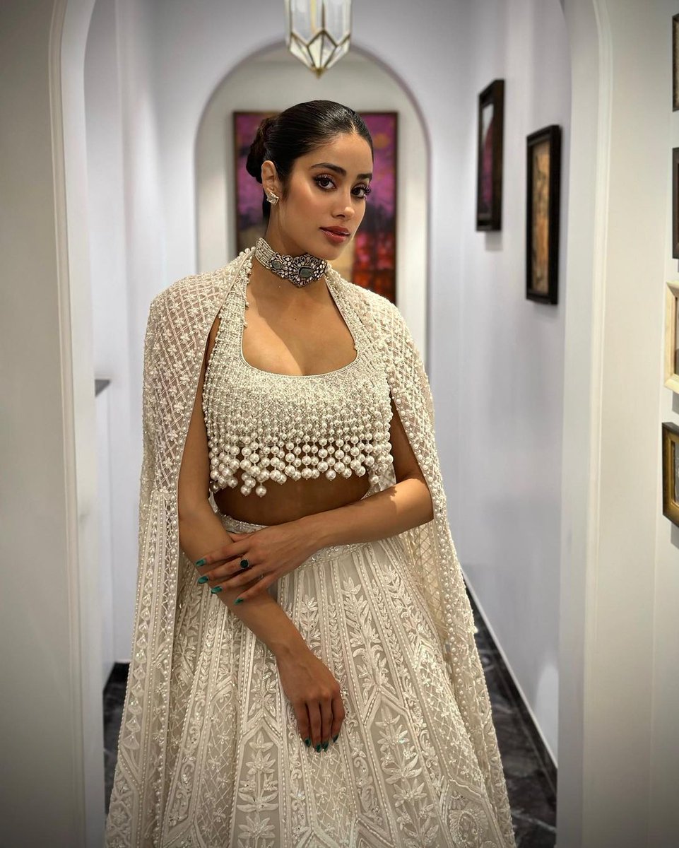 janhvi kapoor-updatenews360