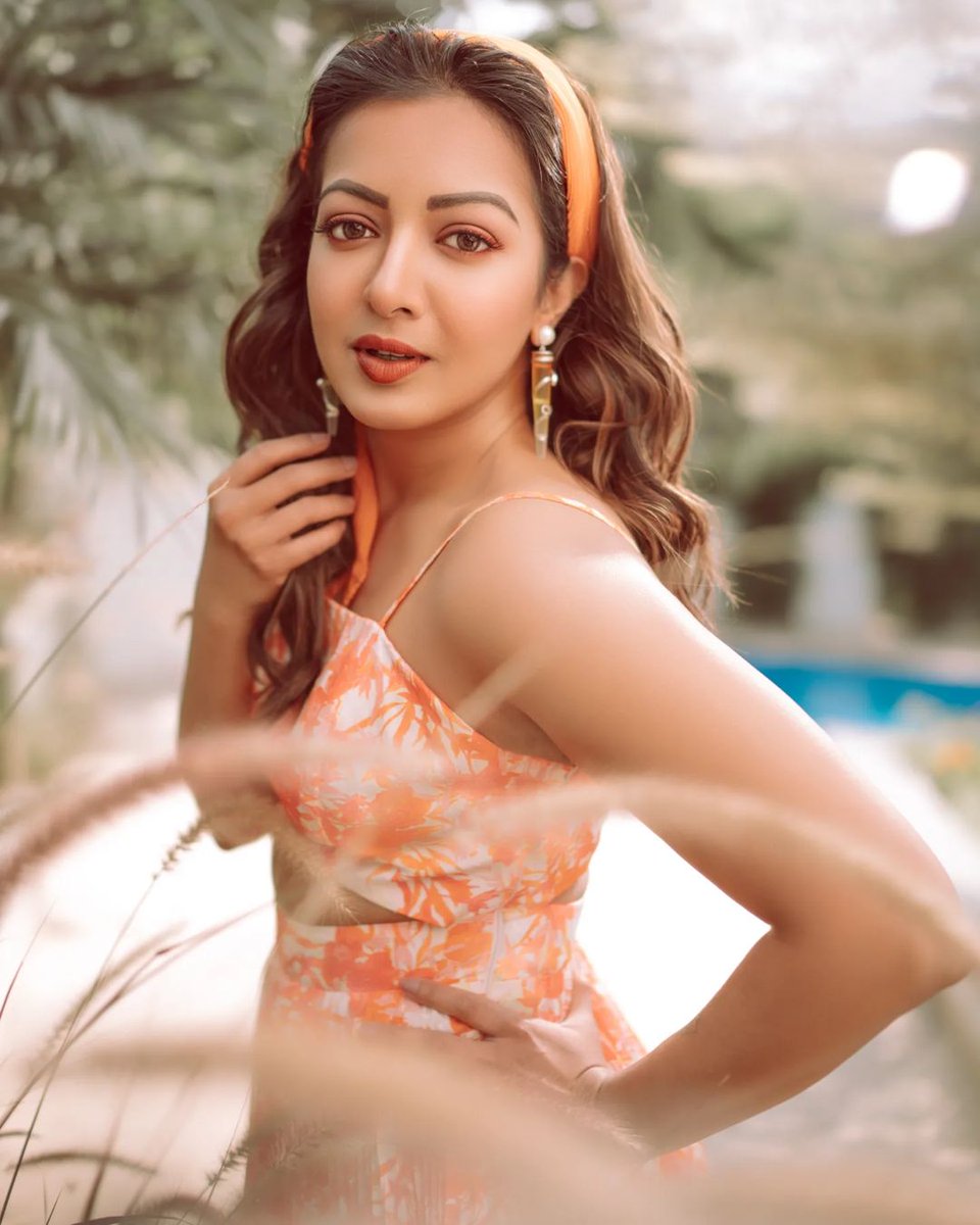 Catherine Tresa - updatenews360