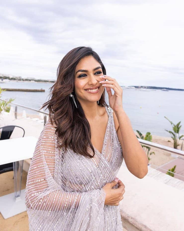 mrunal thakur - updatenews360