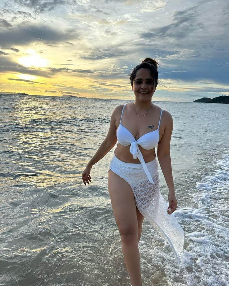 anasuya bharadwaj-updatenews360