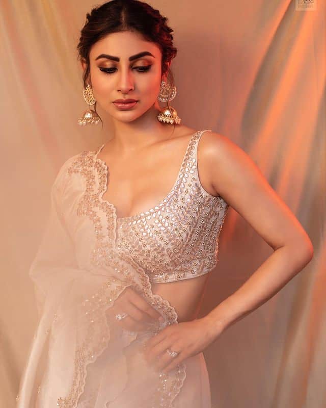 mouni roy - updatenews360