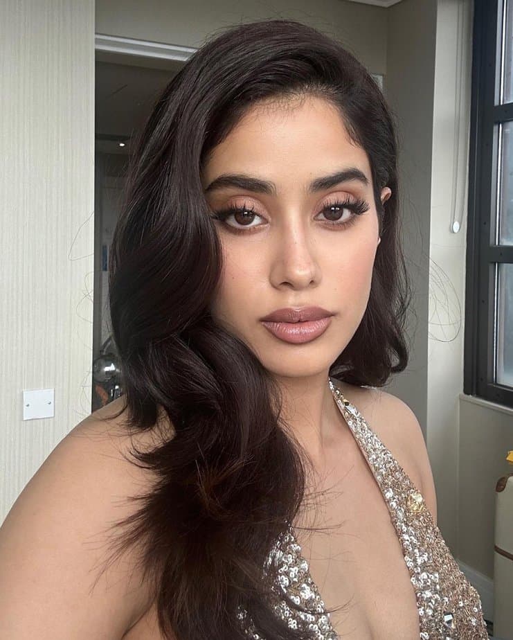 janhvi kapoor -updatenews360