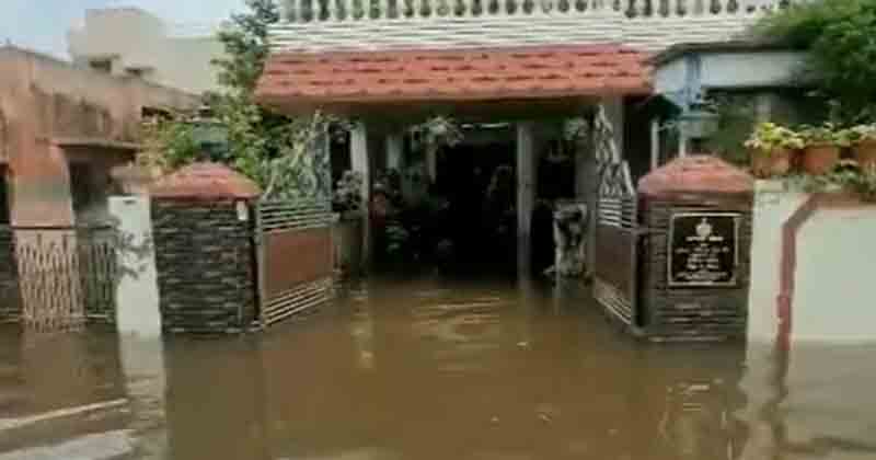 Minister Home Flood - Updatenews360