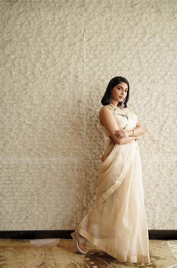 aishwarya lekshmi - updatenews360