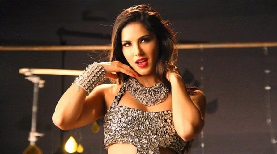 sunny leone - updatenews360.jpg f