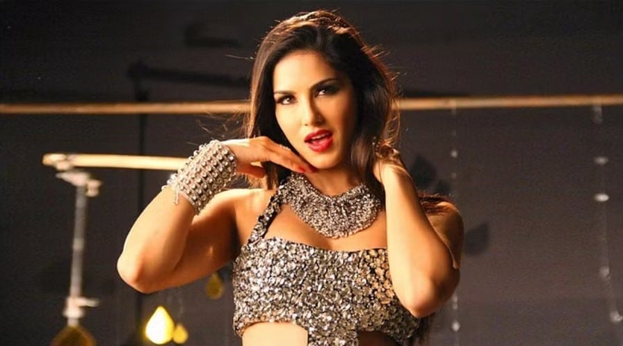 sunny leone - updatenews360.jpg f