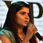 வைரமுத்துவை தொடர்ந்து பிரபல பாலிவுட் பாடகர் குறித்து பகீர் கிளப்பிய சின்மயி!