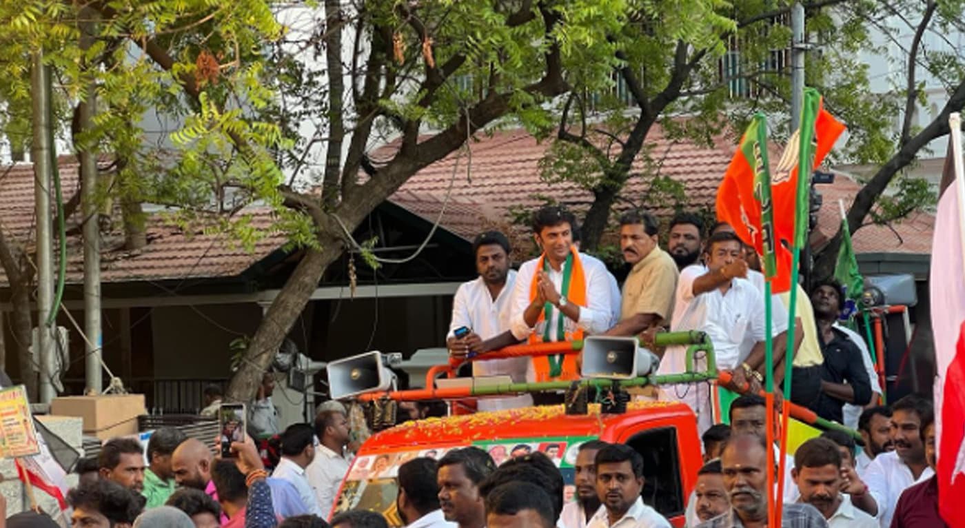 தமிழகத்தில் மாற்றத்திற்கான நேரம் இது… கோபாலபுரத்தில் வாக்குசேகரித்த பாஜக வேட்பாளர் உறுதி..!!!