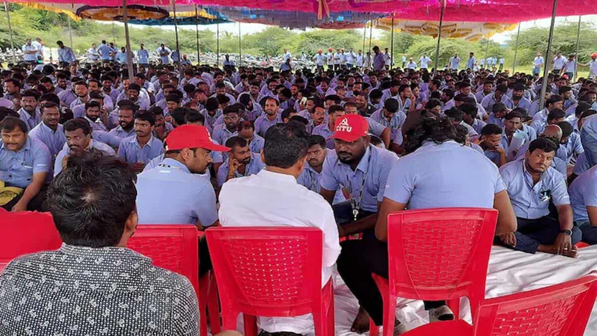 Samsung Employees Protest