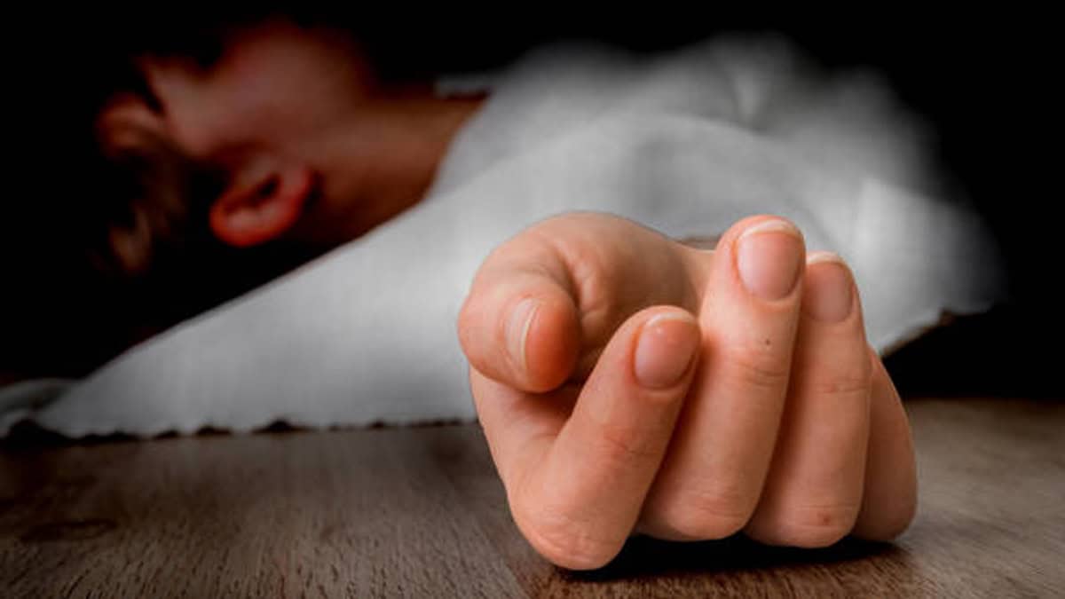 Woman body found in Kodaikanal Lodge