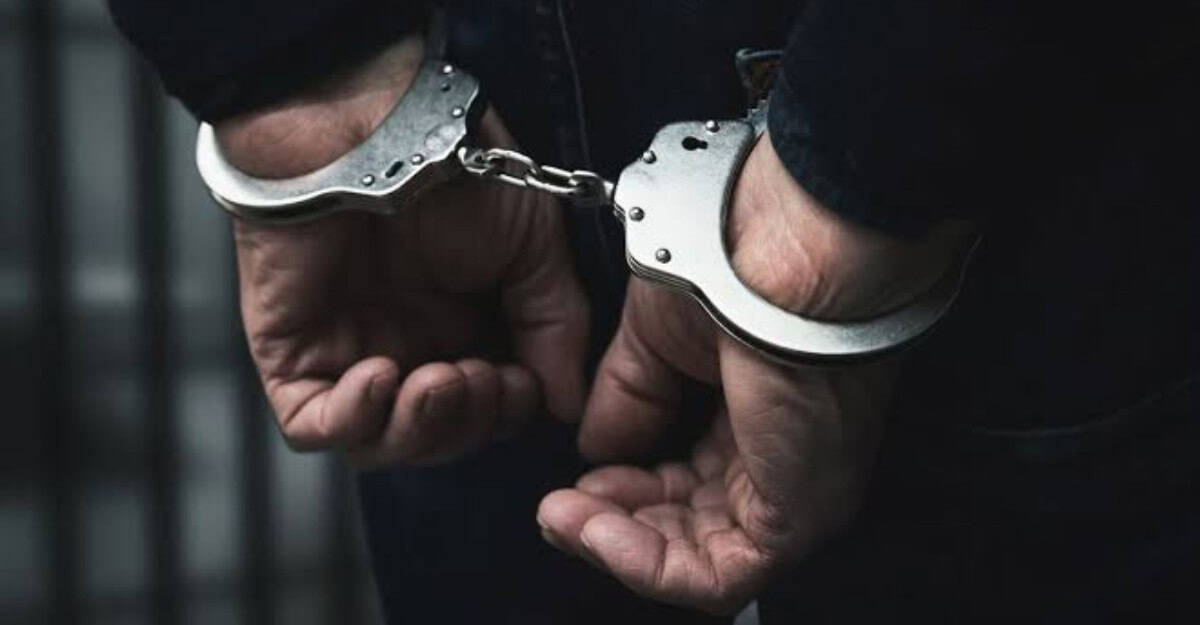 Methamphetamine drug sales arrest