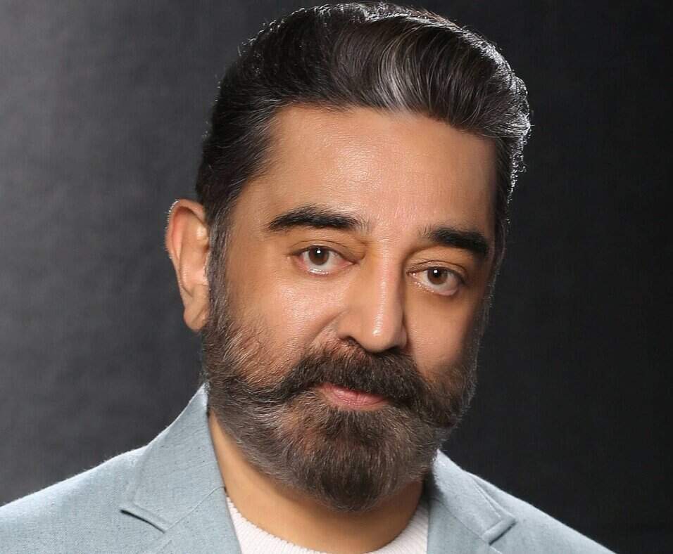 kamal haasan not giving handshake to writer charu niveditha