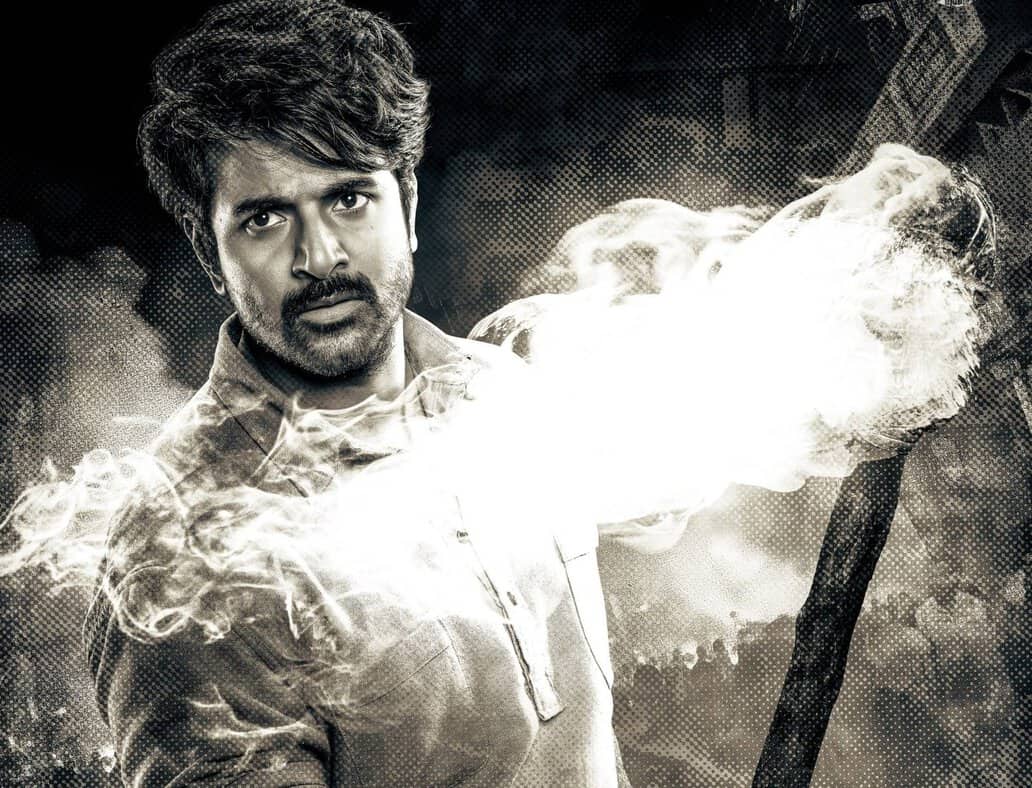 sivakarthikeyan movie cameraman ravi k chandran had chest pain