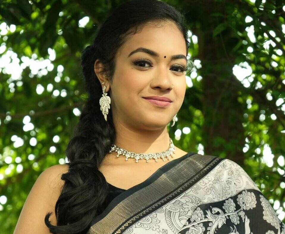 shakeela talks shruthi narayanan video that is original video