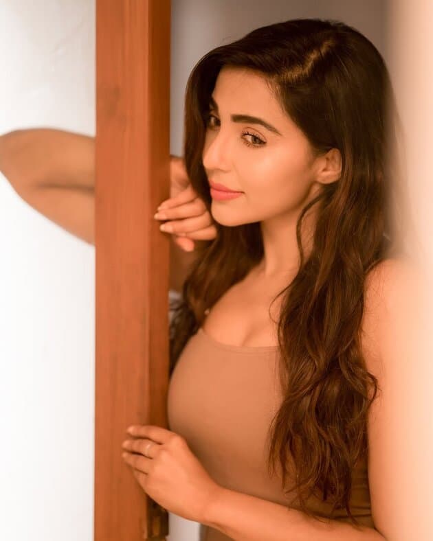 Parvati Nair New Images
