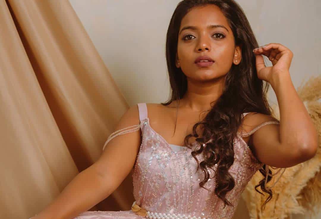 reporter asked controversial question to anchor aishwarya ragupathi