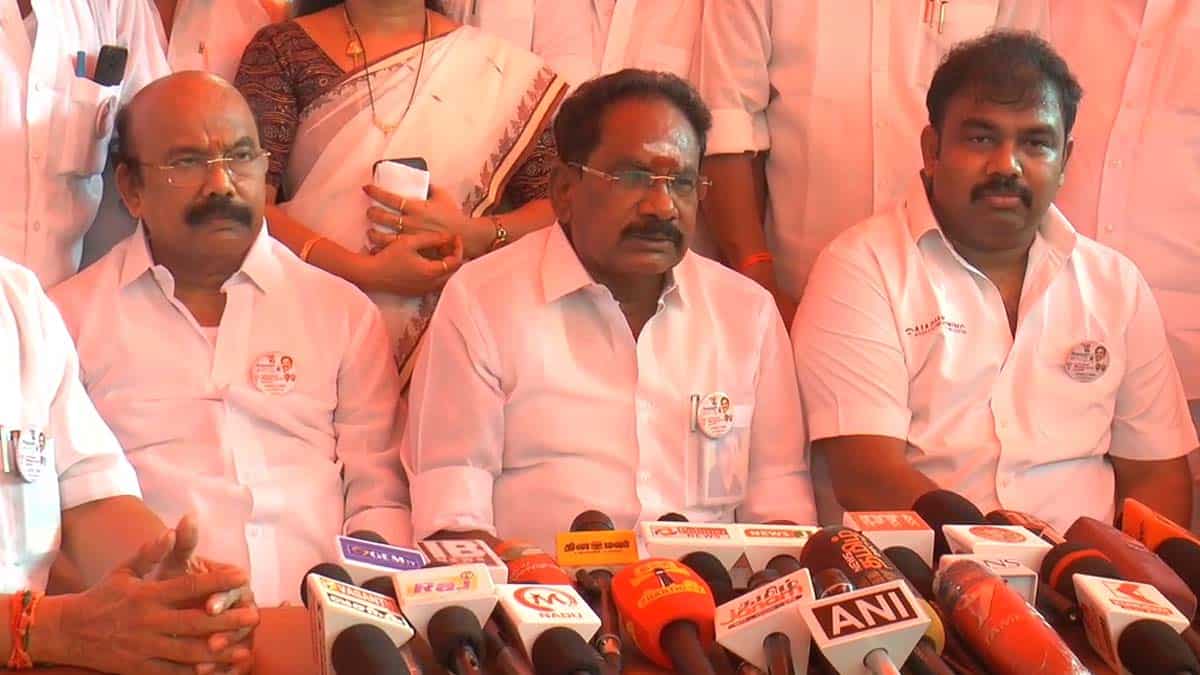 பீர் பாட்டில் வைத்து திமுக கூட்டம்.. அதிமுக கூட்டம் அப்படியல்ல : செல்லூர் ராஜூ நறுக்!