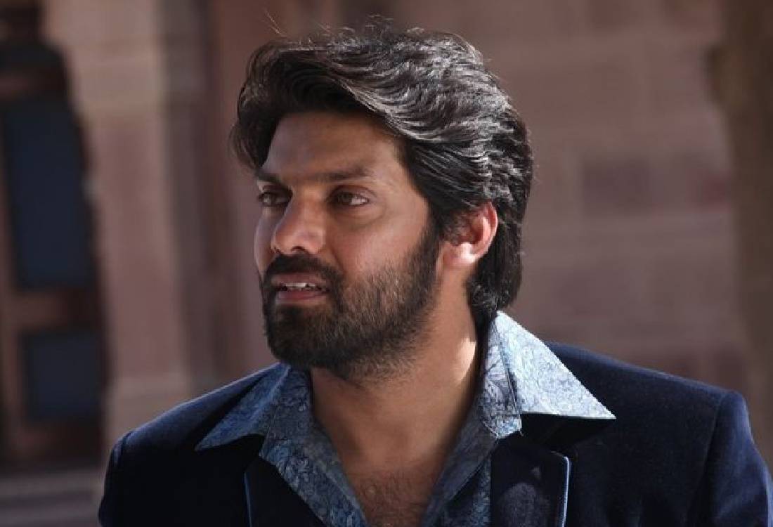 income tax raid on hotels owned by arya