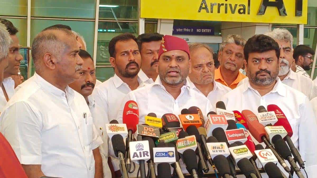 அறிவிக்காத ஒன்றை வைத்து CM விஷம பிரச்சாரம்.. சாதிவாரி கணக்கெடுப்பு வேண்டாம் என்கிறாரா? எல். முருகன் கேள்வி!