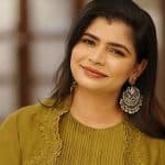 BAN செய்யப்பட்ட சின்மயிக்கு நான் வாய்ப்பு தருவேன்… பிரபல இசையமைப்பாளர் அதிரடி!