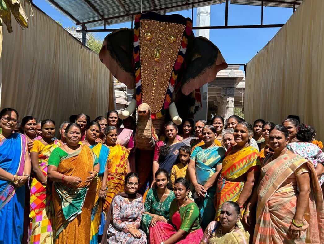 trisha donated mechanical elephant to aruppukottai temple
