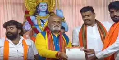 Shriram sena leader said that if hindus give birth to 4 babies 2 lakhs for that family