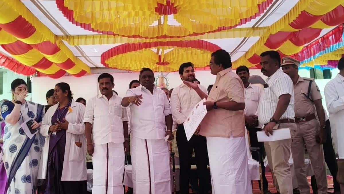 யாருடா நீ..டேய் ராஸ்கல்.. திமுக எம்பியை மேடையில் ஒருமையில் திட்டிய திமுக எம்எல்ஏ.. வீடியோவுடன் முழு விபரம்!