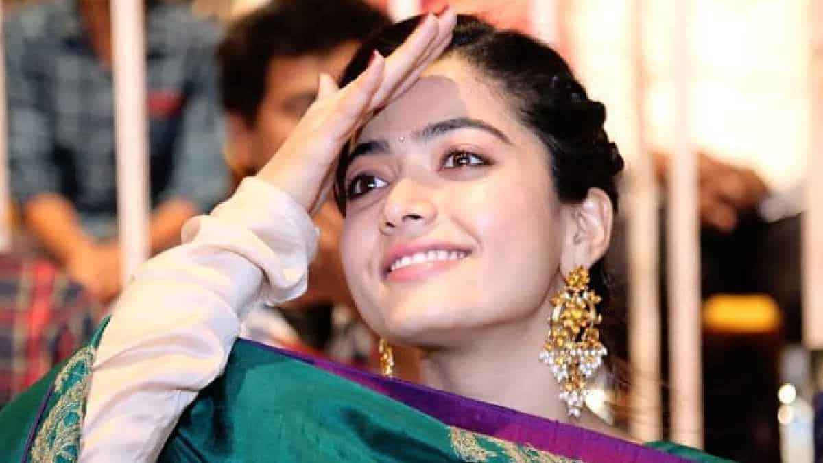 Rashmika mandanna told that negative pr team against her
