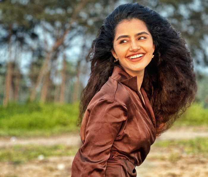 Anupama parameswaran shared the secret about watching horror films