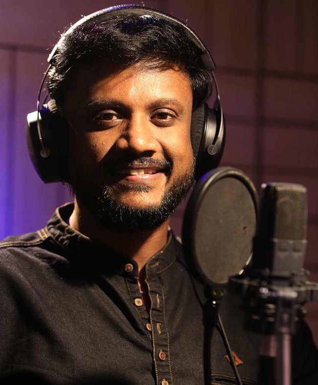 Singer satyan mahalingam roja  roja song viral in internet